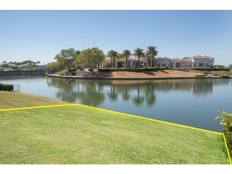 6182 Bolsena Circuit, Hope Island QLD 4212