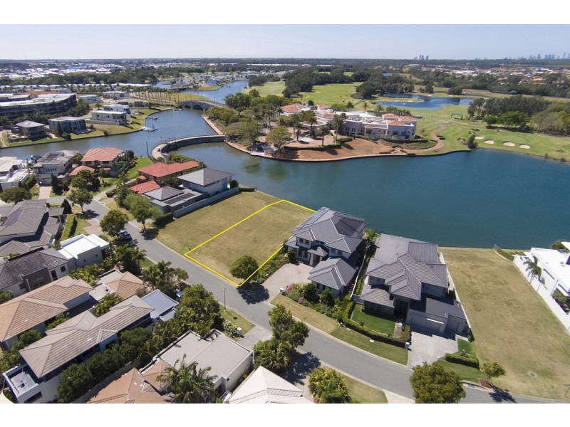 6182 Bolsena Circuit, Hope Island QLD 4212