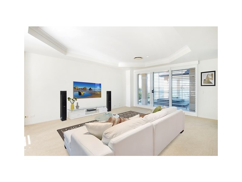 2a Kim Court, Helensvale QLD 4212