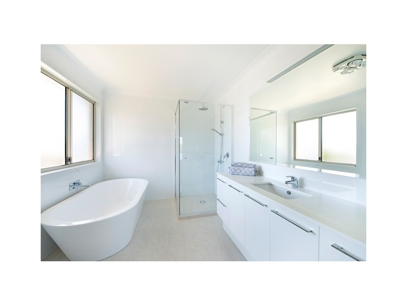 2a Kim Court, Helensvale QLD 4212