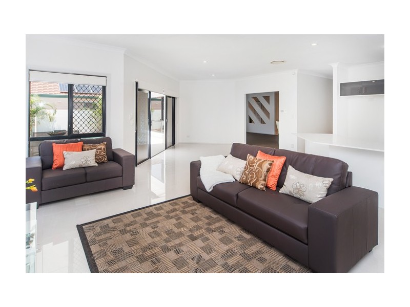 30 Tranquility Circuit, Helensvale QLD 4212