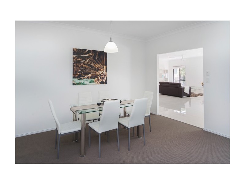 30 Tranquility Circuit, Helensvale QLD 4212