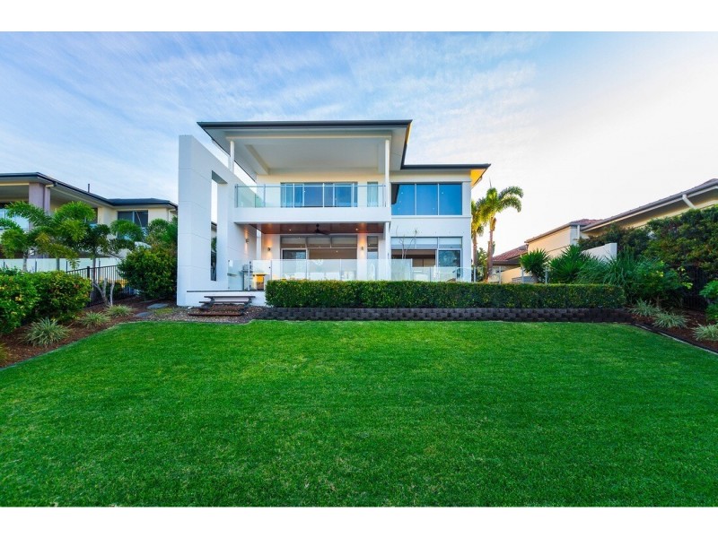 6194 Bolsena Circuit, Hope Island QLD 4212