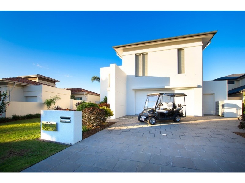 6194 Bolsena Circuit, Hope Island QLD 4212