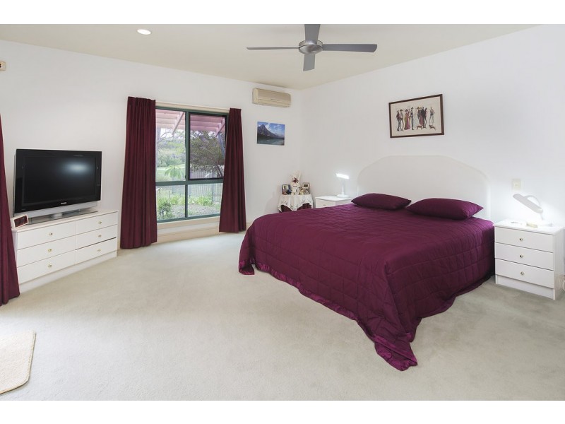 8385 Magnolia Drive East, Hope Island QLD 4212