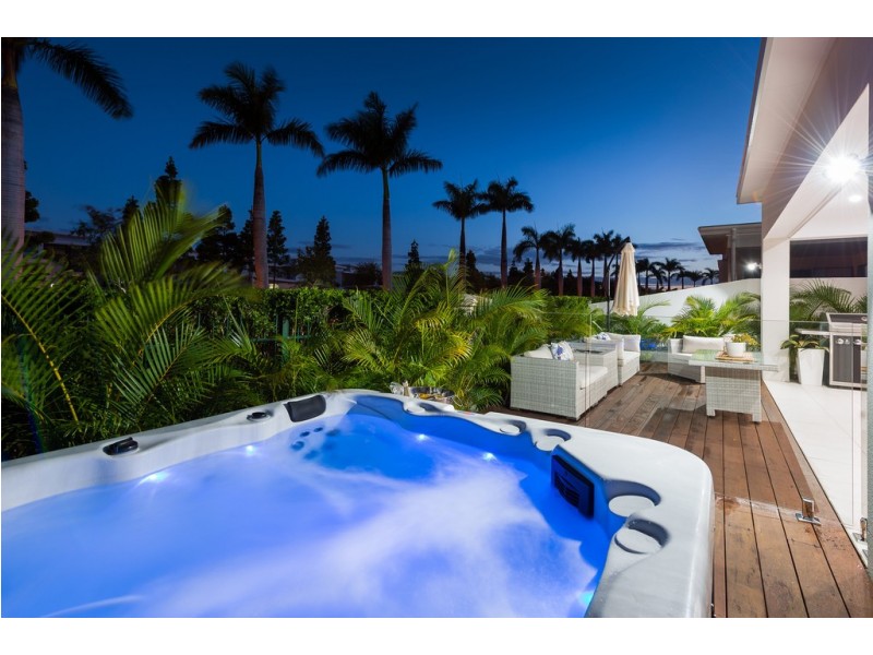 7812 Pavilions Close, Hope Island QLD 4212