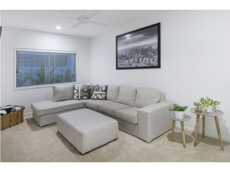 7812 Pavilions Close, Hope Island QLD 4212