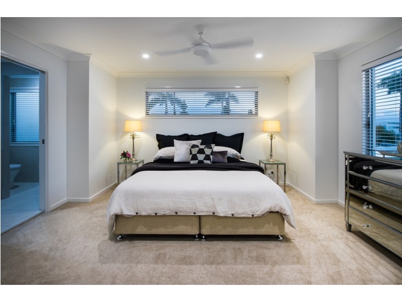 7812 Pavilions Close, Hope Island QLD 4212