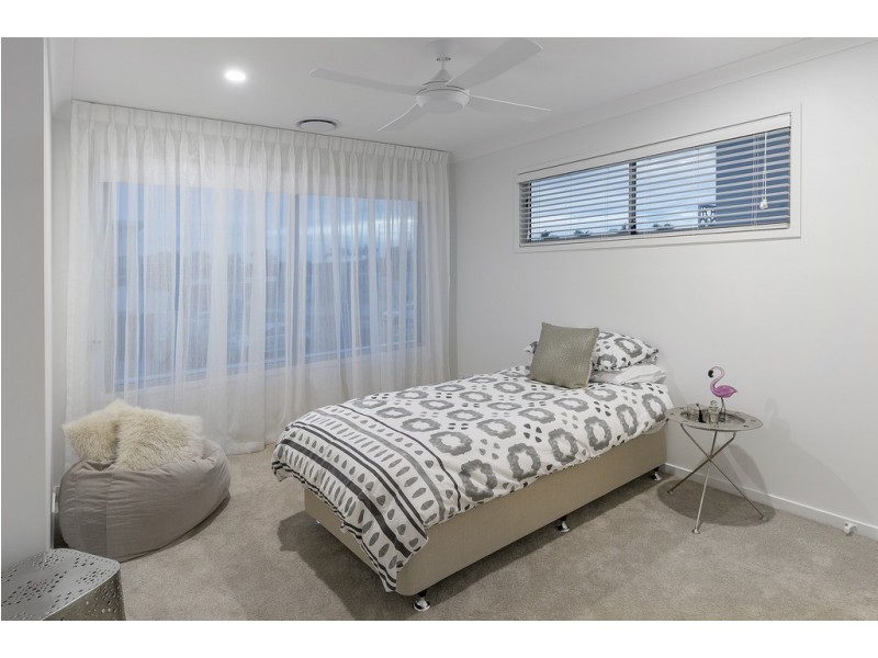 7812 Pavilions Close, Hope Island QLD 4212