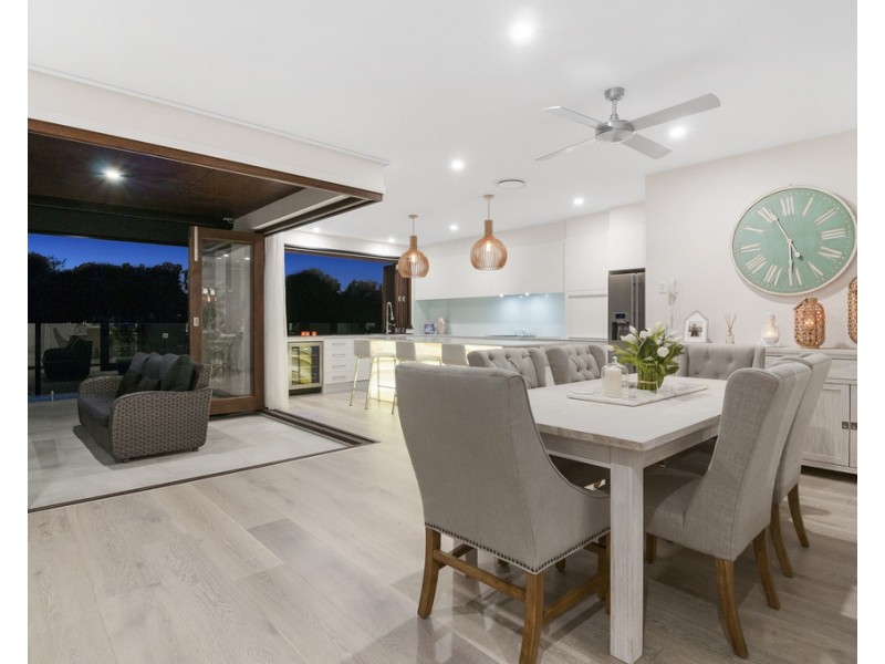 7644 Fairway Boulevard, Hope Island QLD 4212