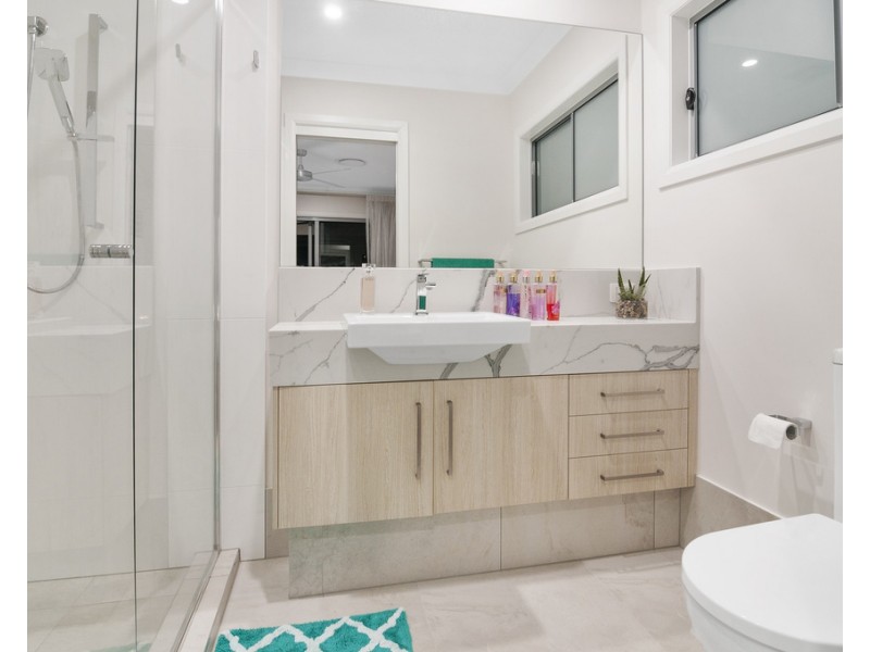 7644 Fairway Boulevard, Hope Island QLD 4212