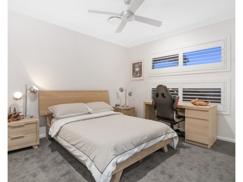 7644 Fairway Boulevard, Hope Island QLD 4212