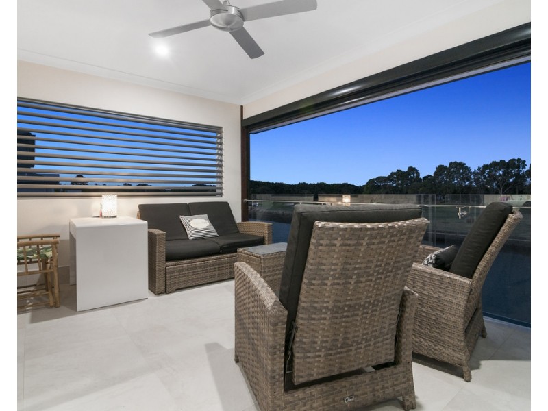 7644 Fairway Boulevard, Hope Island QLD 4212
