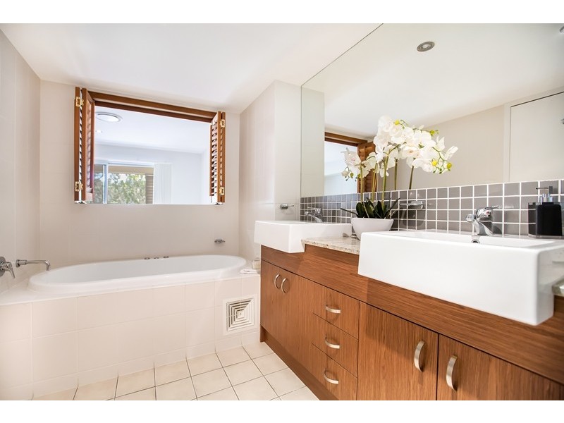 58/19 Santa Barbara Road, Hope Island QLD 4212