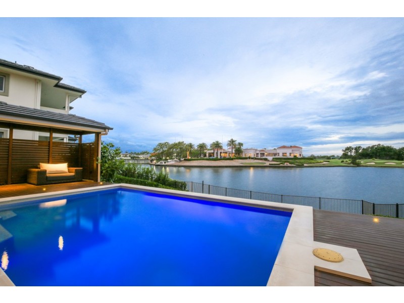 6180 Bolsena Circuit, Hope Island QLD 4212