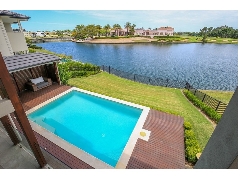 6180 Bolsena Circuit, Hope Island QLD 4212