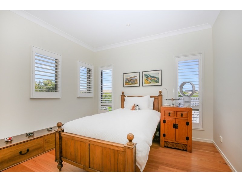 6180 Bolsena Circuit, Hope Island QLD 4212