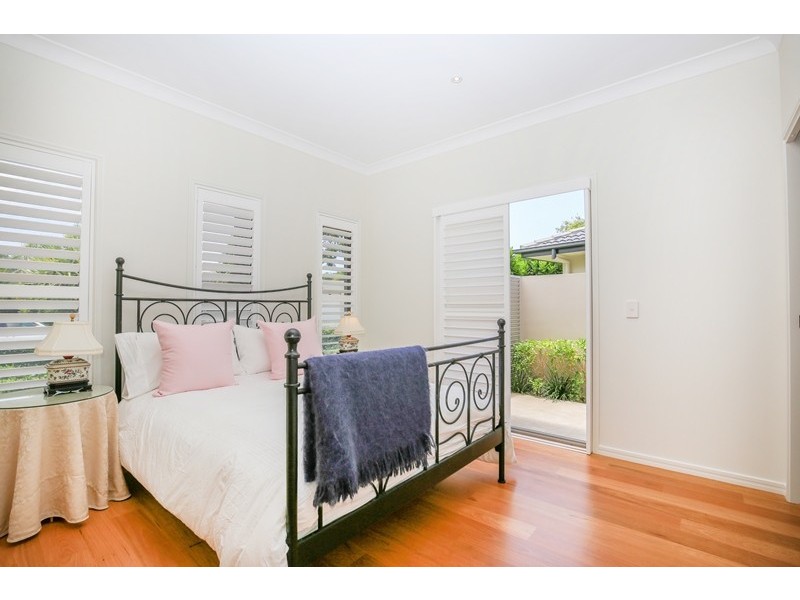 6180 Bolsena Circuit, Hope Island QLD 4212