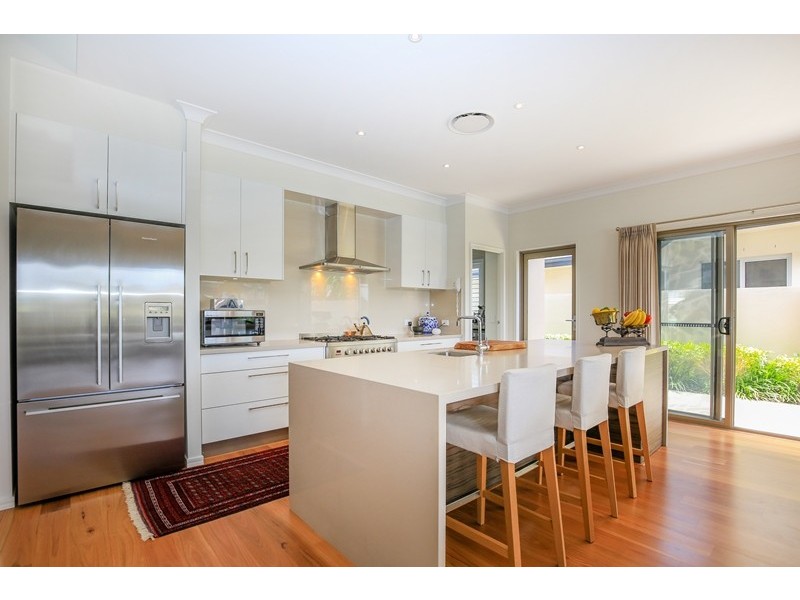 6180 Bolsena Circuit, Hope Island QLD 4212