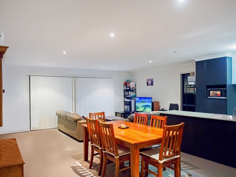 21/2 Jefferson Court, Upper Coomera QLD 4209