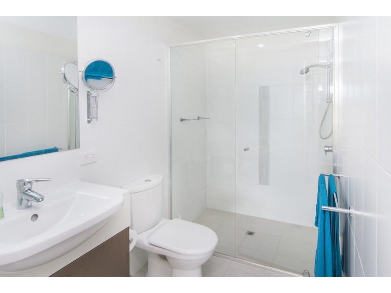 2315/2 Activa Way, Hope Island QLD 4212