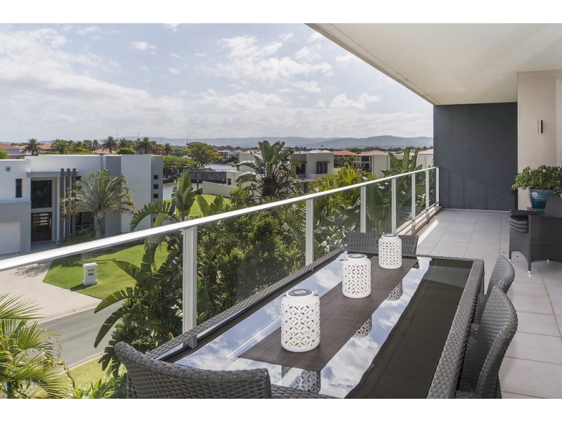 2315/2 Activa Way, Hope Island QLD 4212