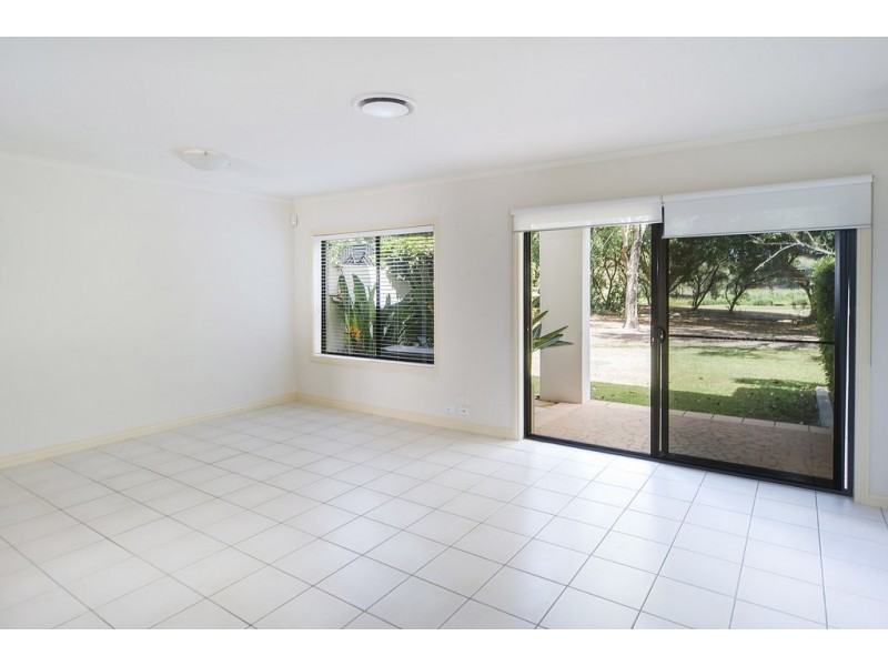 8861 Magnolia Drive East, Hope Island QLD 4212