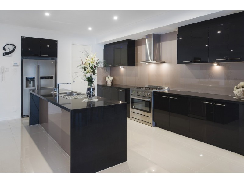 6169 Murten Court, Hope Island QLD 4212