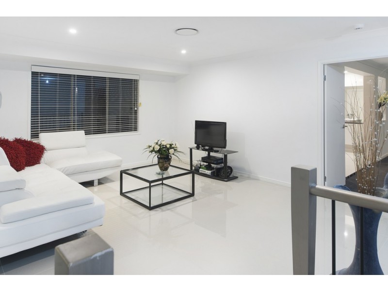 6169 Murten Court, Hope Island QLD 4212