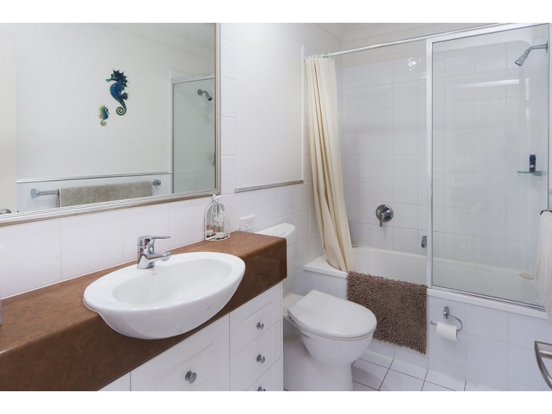 58/60 Caseys Road, Hope Island QLD 4212