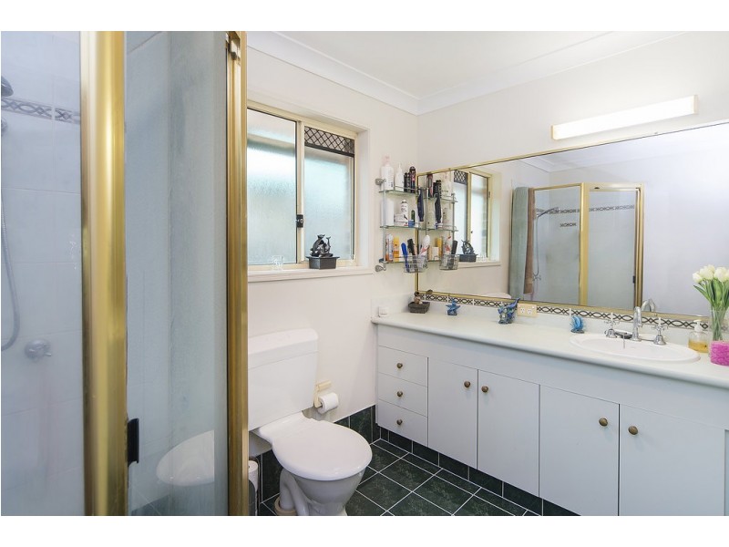 122 Monterey Keys Drive, Helensvale QLD 4212