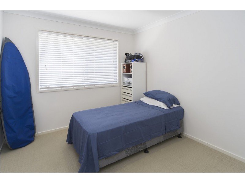 46 Azure Way, Hope Island QLD 4212