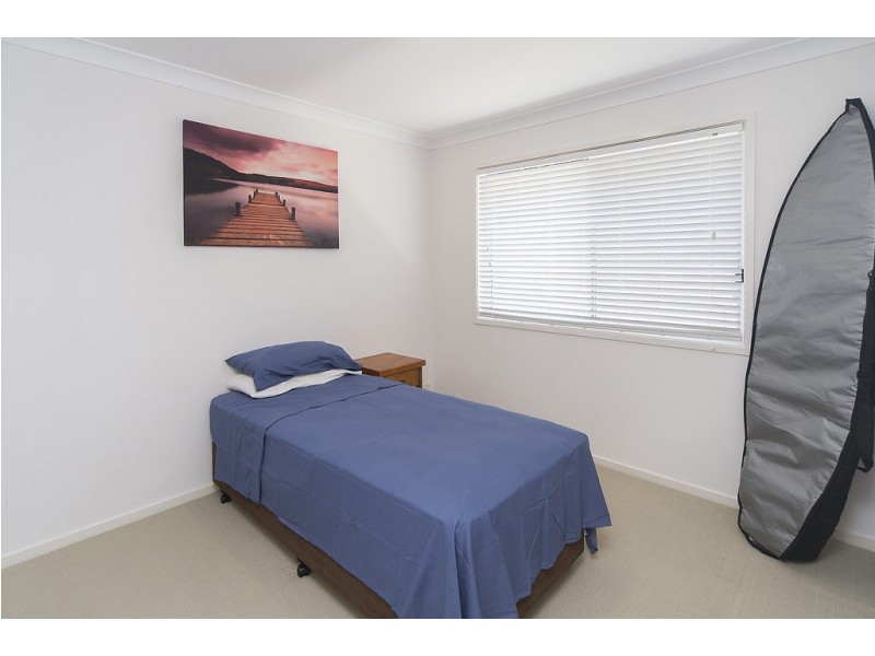 46 Azure Way, Hope Island QLD 4212