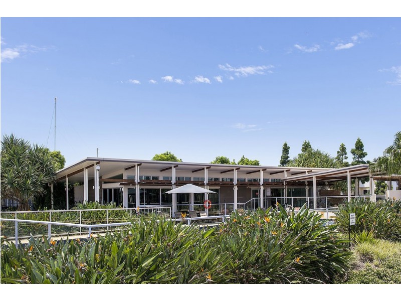 46 Azure Way, Hope Island QLD 4212