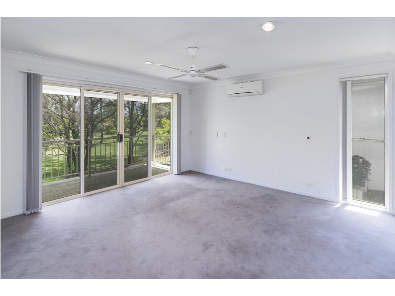 8124 Magnolia Gardens Court, Hope Island QLD 4212