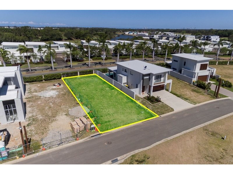 7807 Pavilions Close, Hope Island QLD 4212