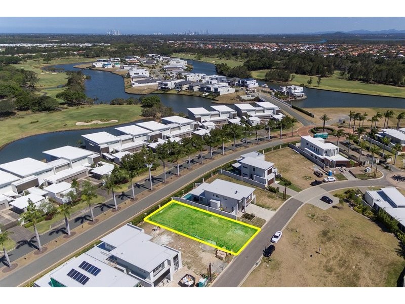 7807 Pavilions Close, Hope Island QLD 4212