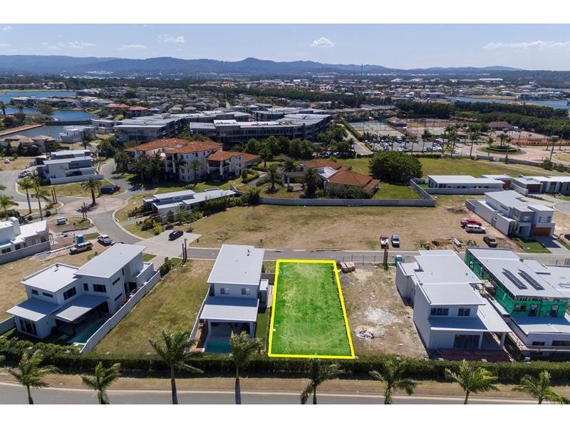 7807 Pavilions Close, Hope Island QLD 4212