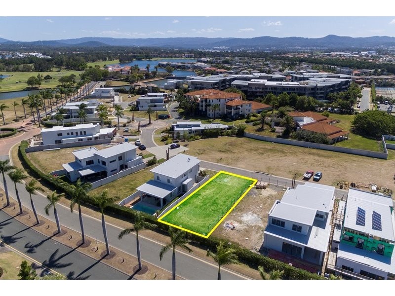 7807 Pavilions Close, Hope Island QLD 4212