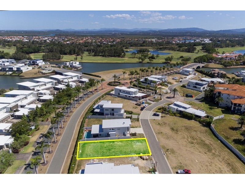 7807 Pavilions Close, Hope Island QLD 4212