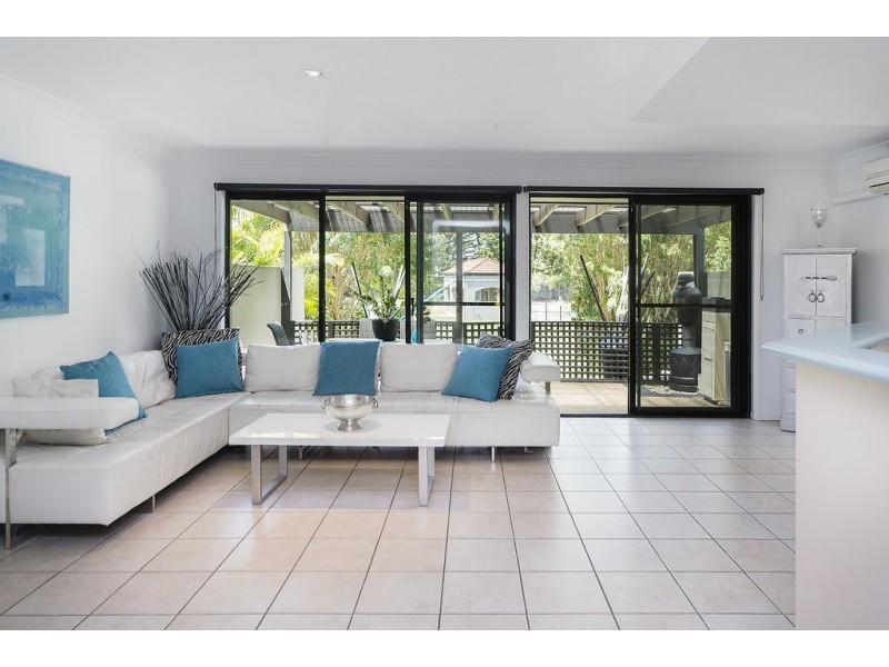 126/19 Santa Barbara Road, Hope Island QLD 4212