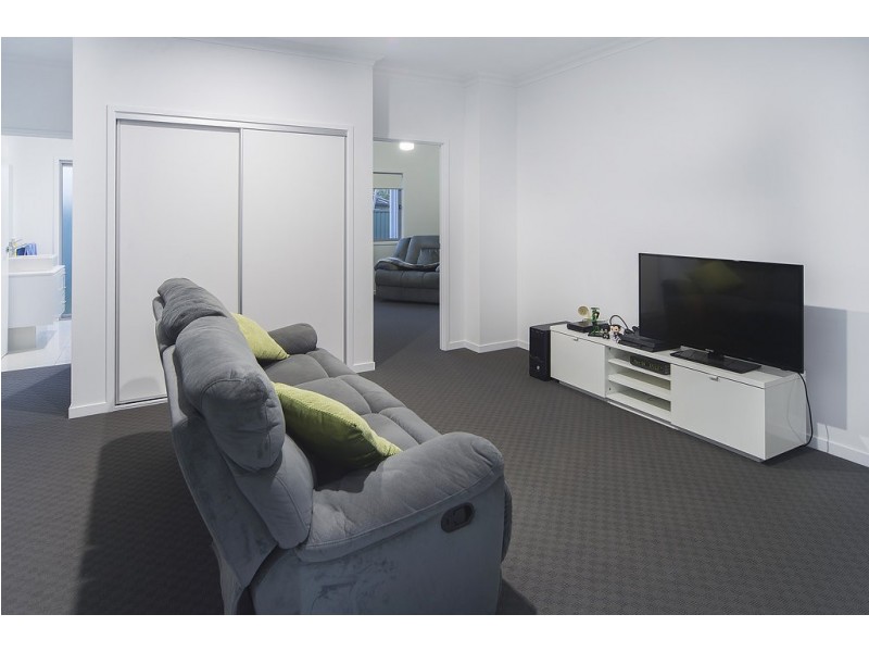 3 Quirindi Court, Helensvale QLD 4212