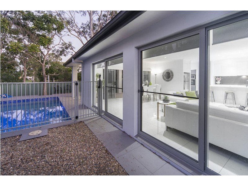 3 Quirindi Court, Helensvale QLD 4212