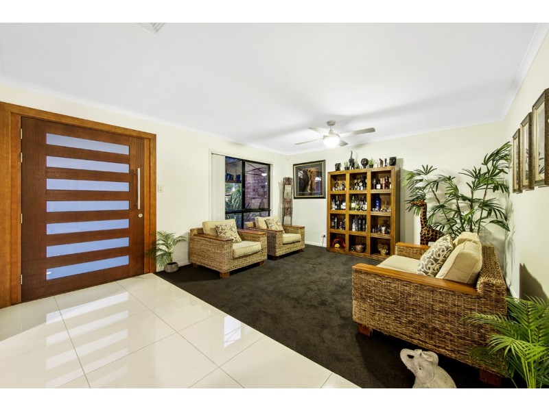 25 Audrey Avenue, Helensvale QLD 4212