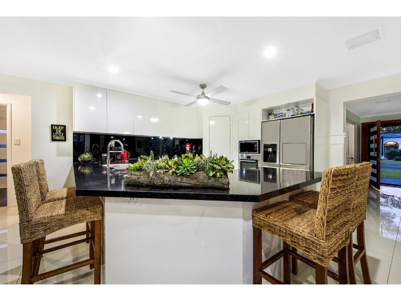 25 Audrey Avenue, Helensvale QLD 4212