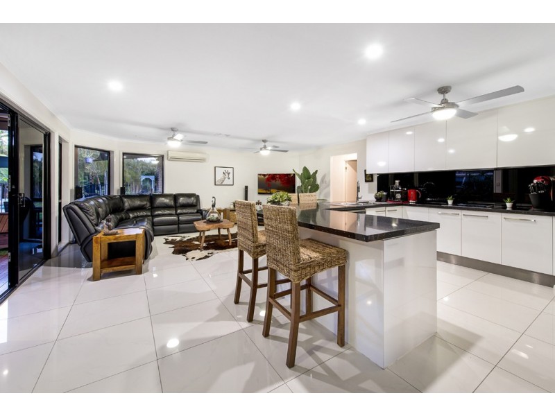 25 Audrey Avenue, Helensvale QLD 4212