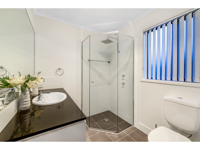 25 Audrey Avenue, Helensvale QLD 4212