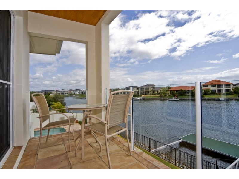 15 Sabrina Avenue, Helensvale QLD 4212
