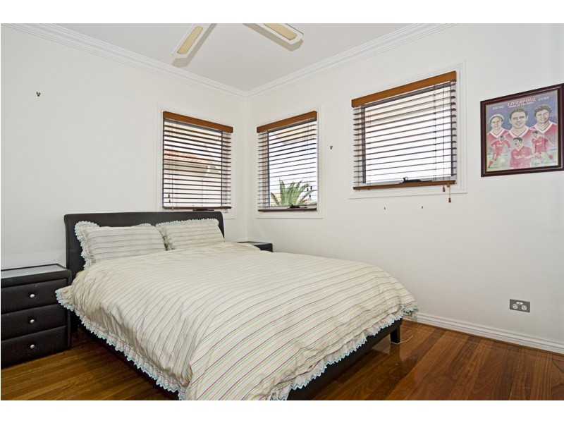 15 Sabrina Avenue, Helensvale QLD 4212