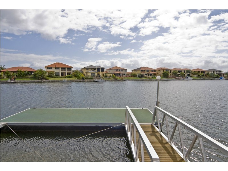 15 Sabrina Avenue, Helensvale QLD 4212